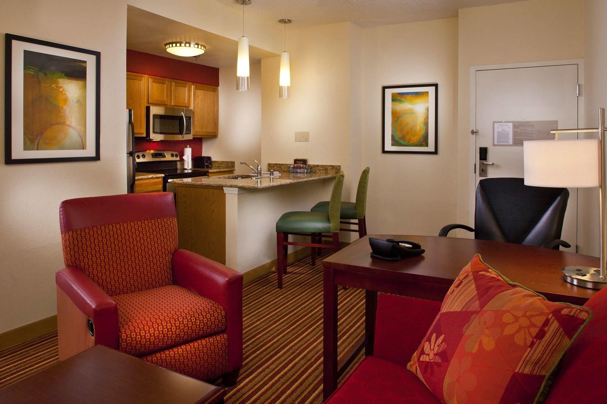 Sonesta Simply Suites Memphis East Poplar Pike Eksteriør bilde